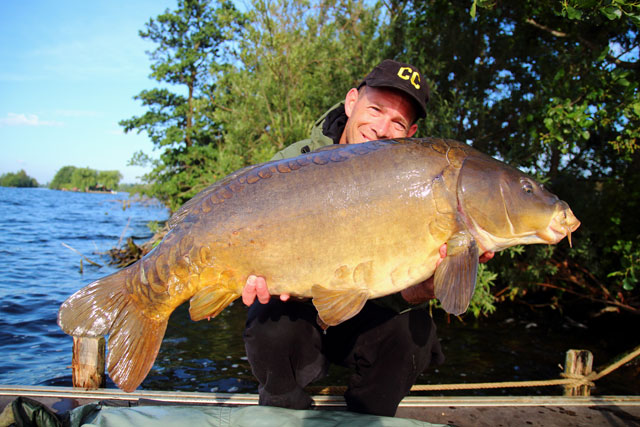 Foto-13-peter-vlasveld-flexible-carpfishing-carpcrossing-spiegelkarper